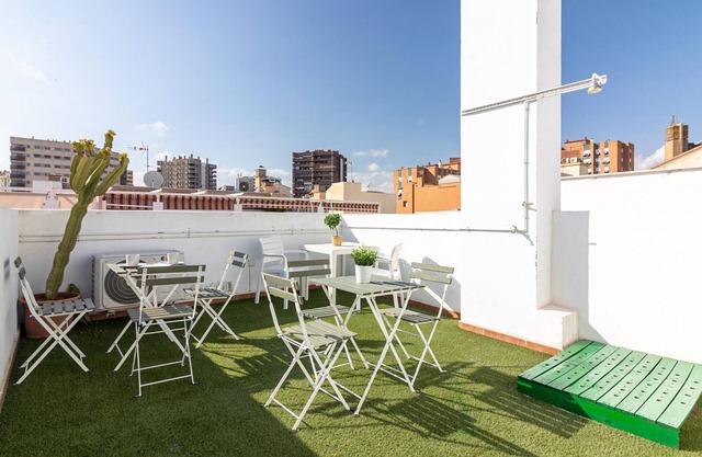 New Apartment in Pedestrian Zone, Central Málaga – Comfortable, Quiet, Fully Equipped, Near Beach & Museums