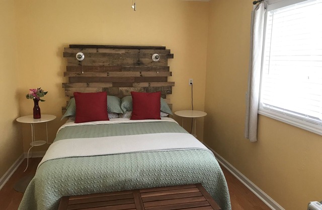 New! Apple Barn Cottage Flat Rock Hendersonville