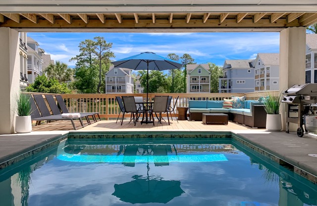 New Beach House, Heated Pool, Elevator, Sleeps 22