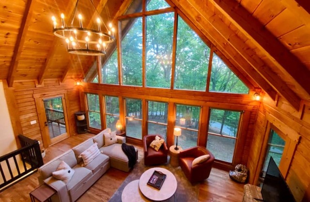 New! Bent Tree cabin hot tub, game room, wifi, golf