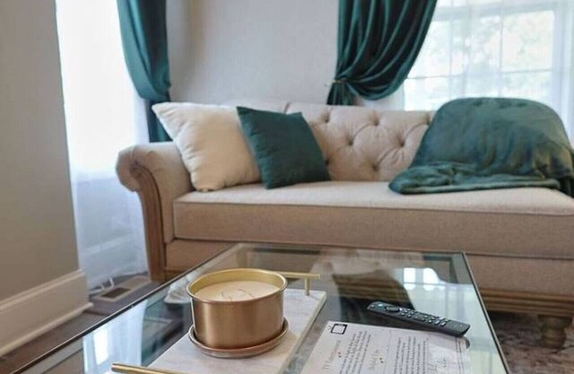 NEW! Classy 3BR Home ~ 5 min to DT + Eateries