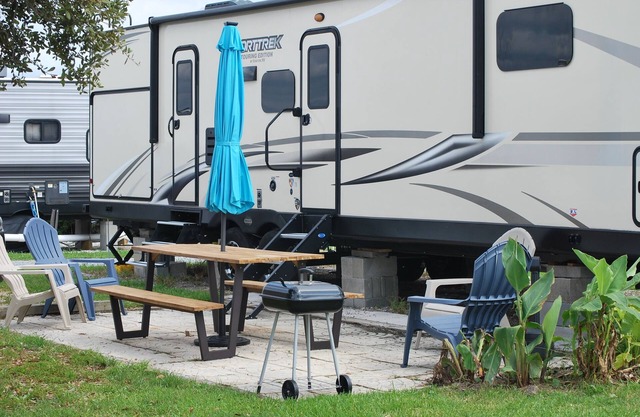 NEW - Coastal Comfort Awaits at RV by the Sea