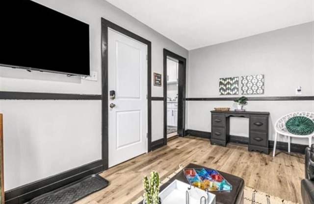 New! Contemporary 1BR Haven, Private & Pristine