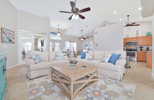 NEW Coral Sunset Retreat 4BR