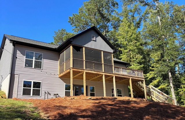 New Cottage on Lake Martin – Peaceful Creekside-Pet Friendly-Auburn Football
