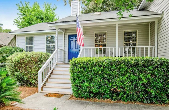 NEW DISCOUNTS, Island Oaks Cottage Wilm Island between Downtown Sav & Tybee