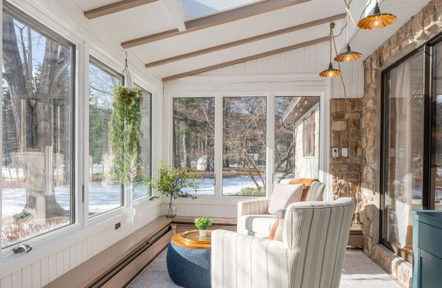 NEW: Fabulous Riverfront w/Sunroom, Walk to Town!