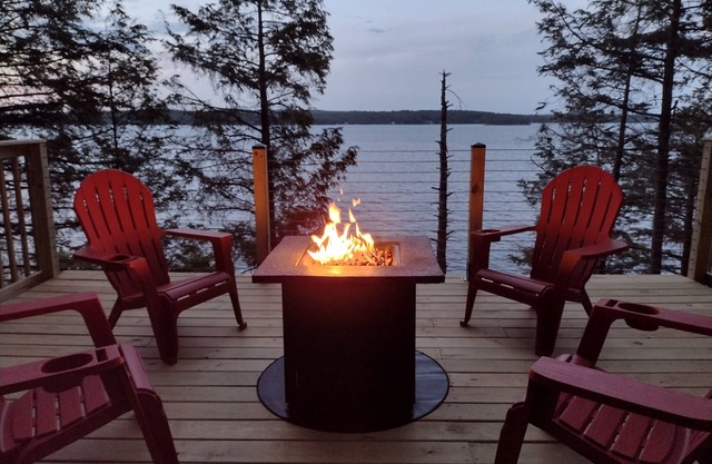 New Hampshire Lake Winnipesaukee Island Retreat, Boat access only,