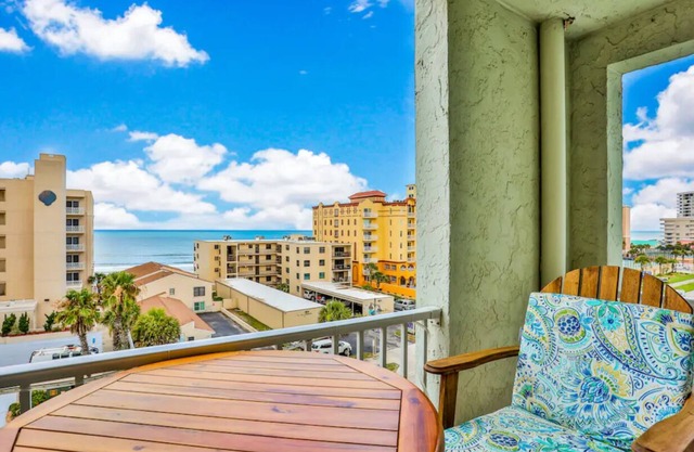 NEW! IncredibleViews, 2 bdrm, w/balcony!