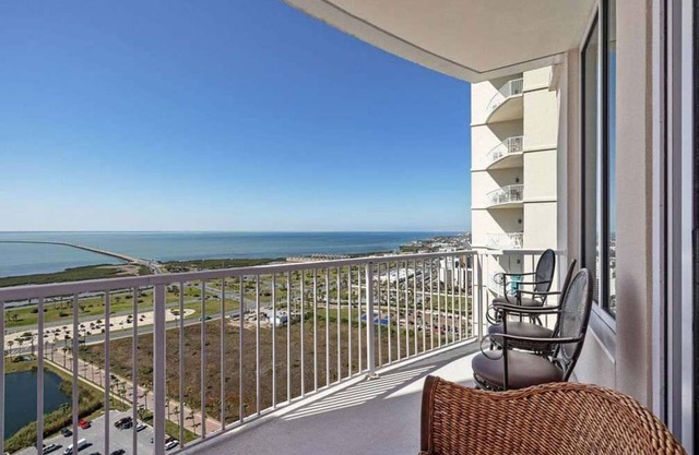 NEW! Just a Dream - 26th Floor Luxury @ Sapphire