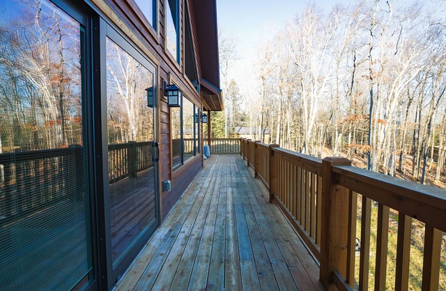 NEW! Lakefront Paradise! Access to MANY Trails!