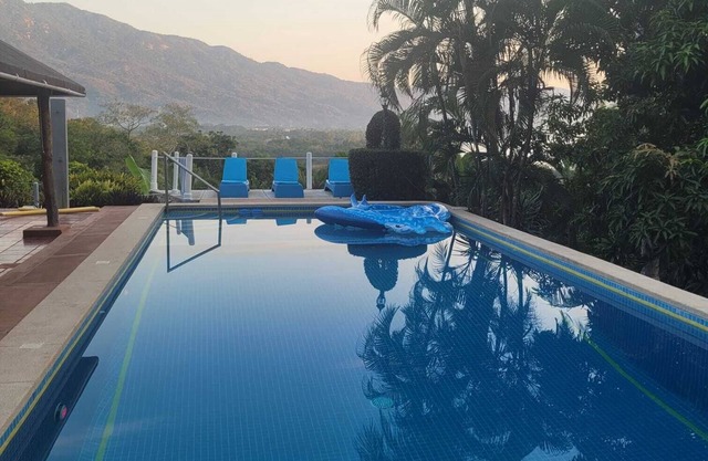 New Listing - Casa Margarita - quiet 1 bedroom, 1 bath, ocean view