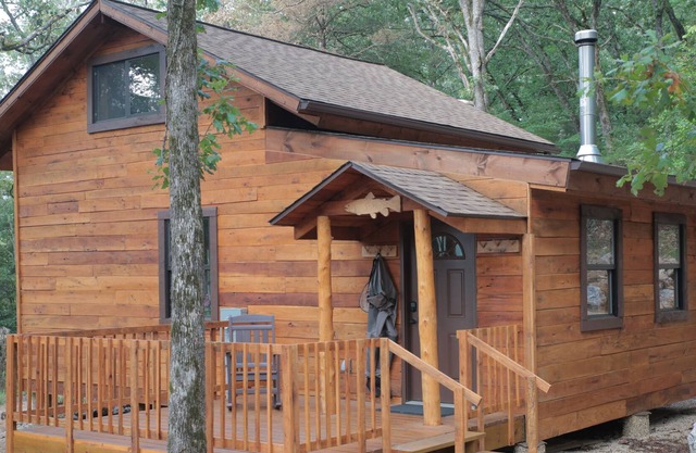 New Listing Quiet Secluded Cabin One Mile from Wildcat Shoals Public Access