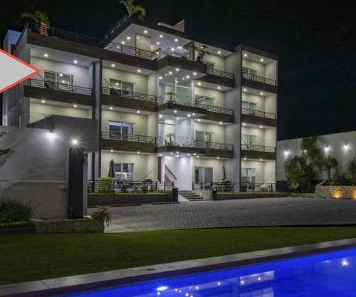 New Loft with Sky Bar and Pools