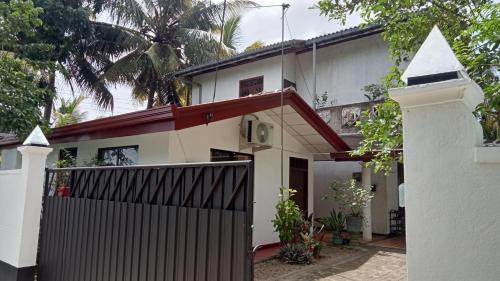 New Look villa