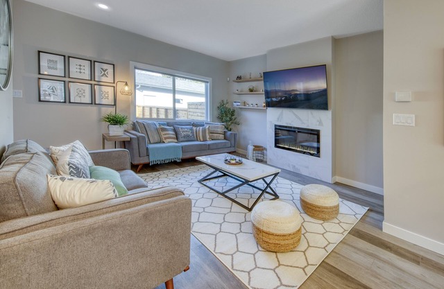 New Lux 4 Bedroom W/Arcade Games - Minutes to Hot Springs
