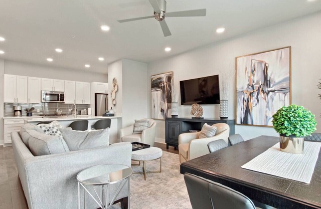 New Luxurious & Beautiful! - 2br/2ba w/Pool!