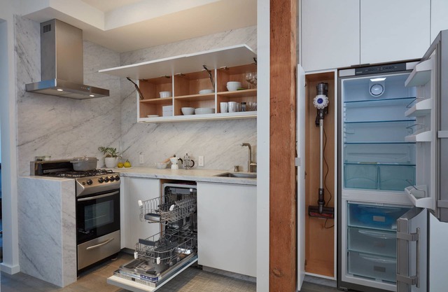 New Luxury Parkside Apartment