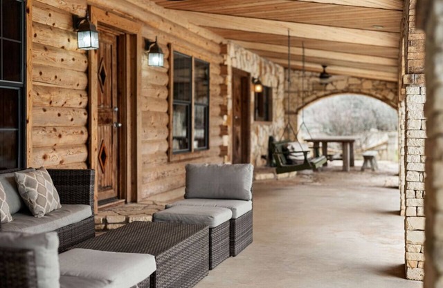 New! Luxury Villa | hot tub | Great for families