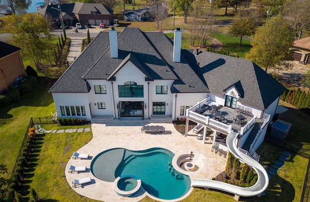 New Mansion with water slide & wine cellar sleeps 22