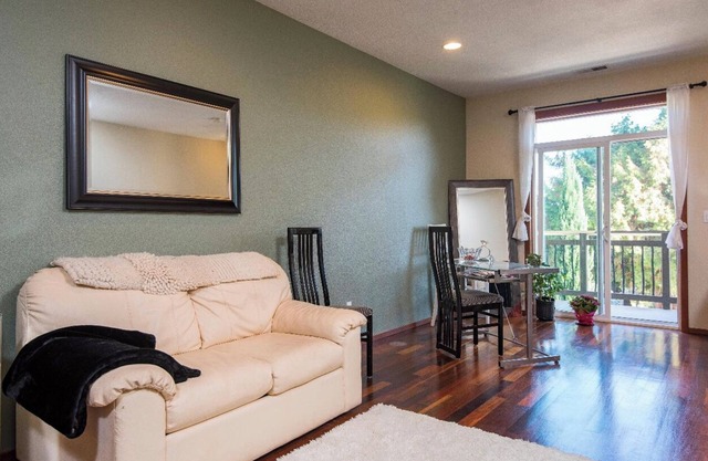 New: Modern Townhouse 3 bdr by OHSU, River, downtown