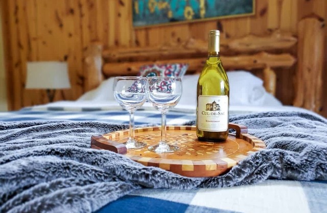 New! MtnViews, Hot Tub, Shuffleboard, Pool, Arcade
