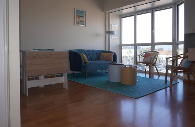 NEW-Nice T2 apartment at 50m beach - Pool, Tennis - Near train station, market