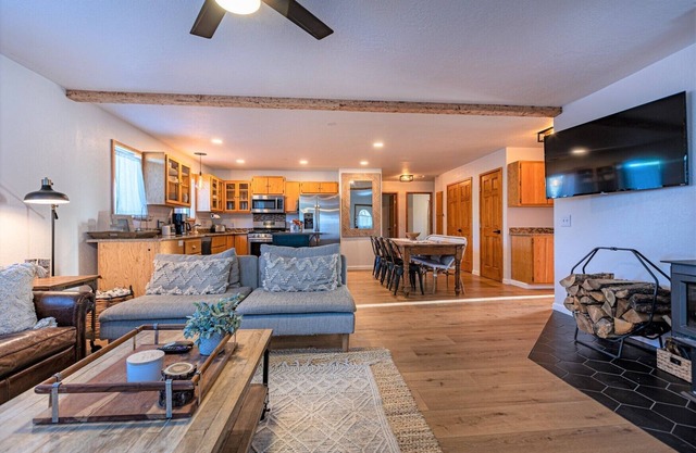New Rental! Great Vacation Home. Close to Lake Hatcher and San Juan Forest.