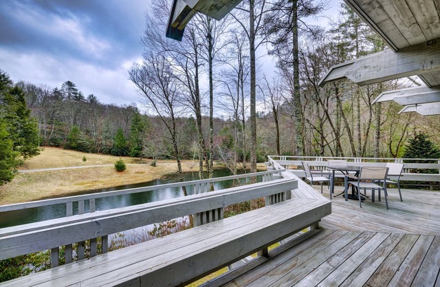 New Rental! Sunrise Cottage in beautiful Cashiers, NC!