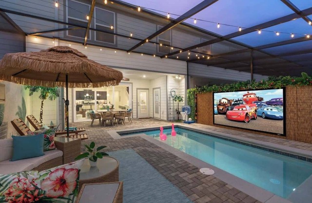 New Resort, Themed, Ultra Comfortable, Heated Private Pool, Game Room, Family Ho