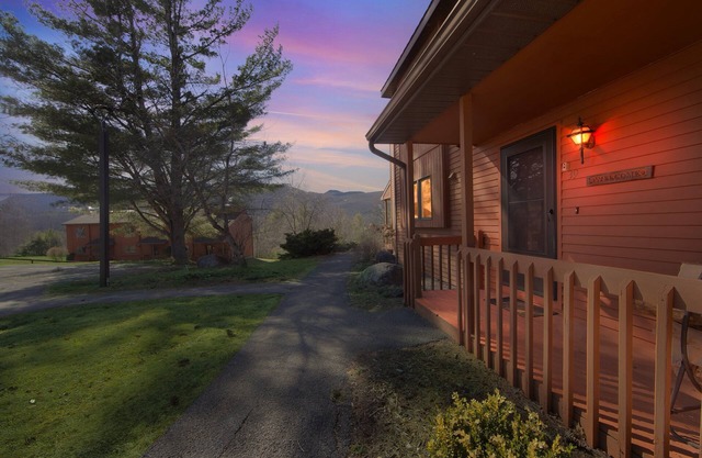 NEW! Rumor 39O - Upgraded Townhome with Woodsy Views by The Summit at Gore Mountain