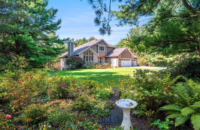 NEW Secluded 2.5-Acre Modern Retreat by Lake Michigan–Near Holland & Grand Haven