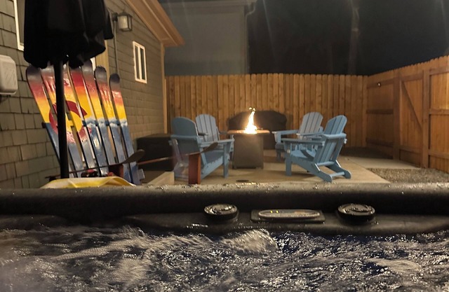 💦New Spa, Putting Green, Fire Pit, Updated house in OCC