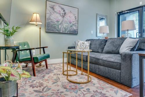 NEW Studio w 2 Queen Beds 7 mins to Broadway