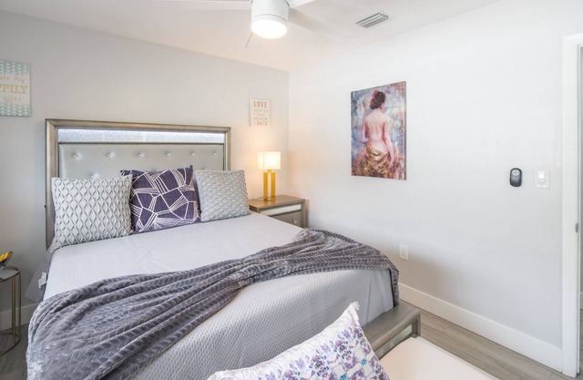 NEW STUNNING LUXURY SPACIOUS 5/3 NEW !