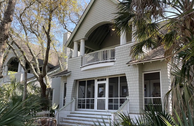NEW to VRBO! 4 bedrooms, 4.5 baths overlooking the marsh!