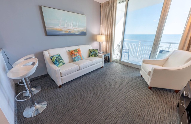 New Top Floor Direct Oceanfront with Amazing View!