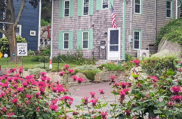 NEW "Tranquil Seas" Rockport SUMMER Rental - Convenience, Comfort and Charm
