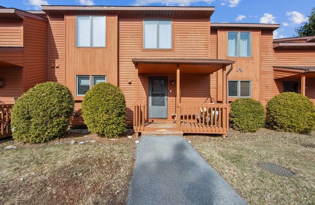NEW! Twin Fawns 3-Bedroom Townhouse with Pool by The Summit at Gore Mountain
