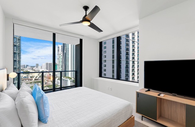 New Unit 26th floor with amazing view Miami2BR/2BA