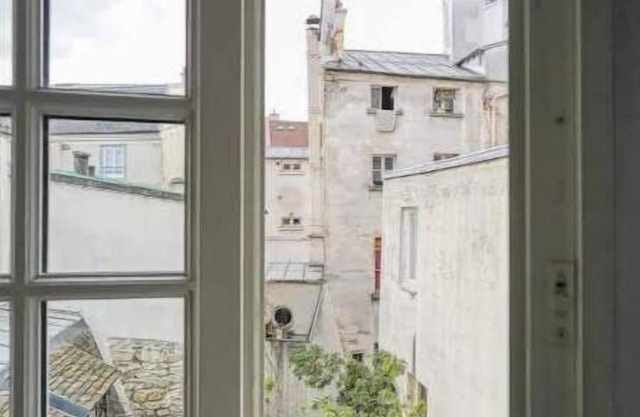 New - Very charming newly renovated studio