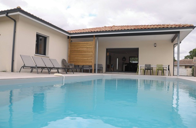 NEW VILLA WITH HEATED POOL
