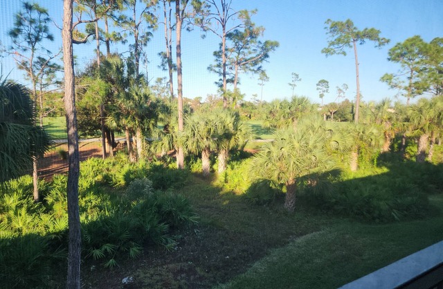 Newly available condo in much desired Grandezza community