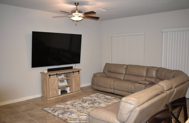 Newly built Family-Friendly 4BR House in 2022, Close to the Airport and Strip