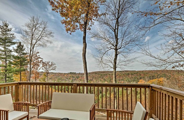 Newly Built & Secluded Catskill Cottage w/ Views!