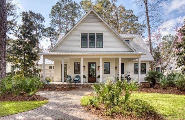 NEWLY DECORATED AND A BEDROOM ADDITION -4 BEDROOMS- CLOSE TO ALL AMENITIES.