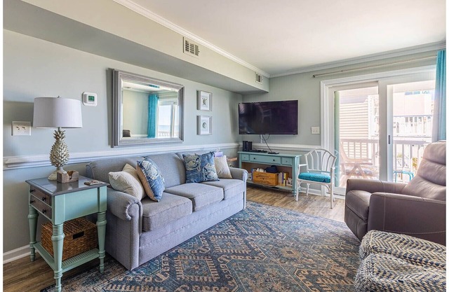 Newly Remodeled Beachfront Condo in Cherry Grove Beach