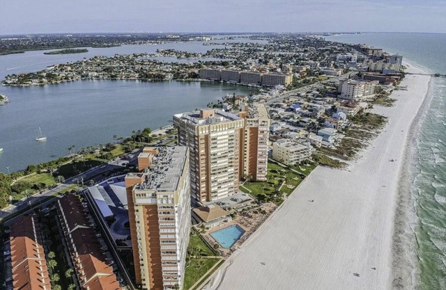 Newly Remodeled Redington Towers Dream Retreat