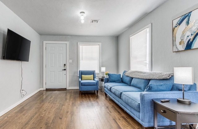 Newly remodeled dog-friendly home near Oklahoma City with spacious backyard & AC
