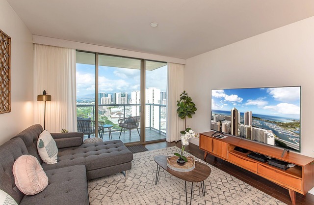 Newly Remodeled Ocean View 2 BDRM Condo at the Watermark